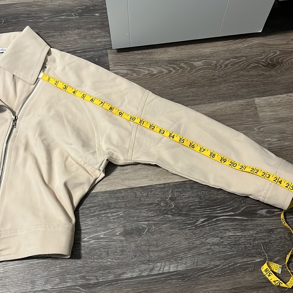 Tan Jacket - Picture 5 of 10